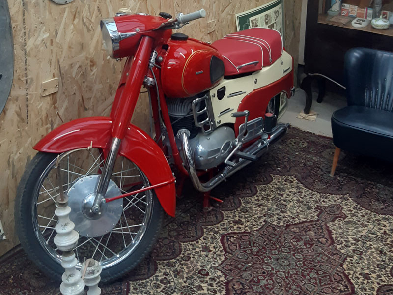 Bérelhető Veterán járművek